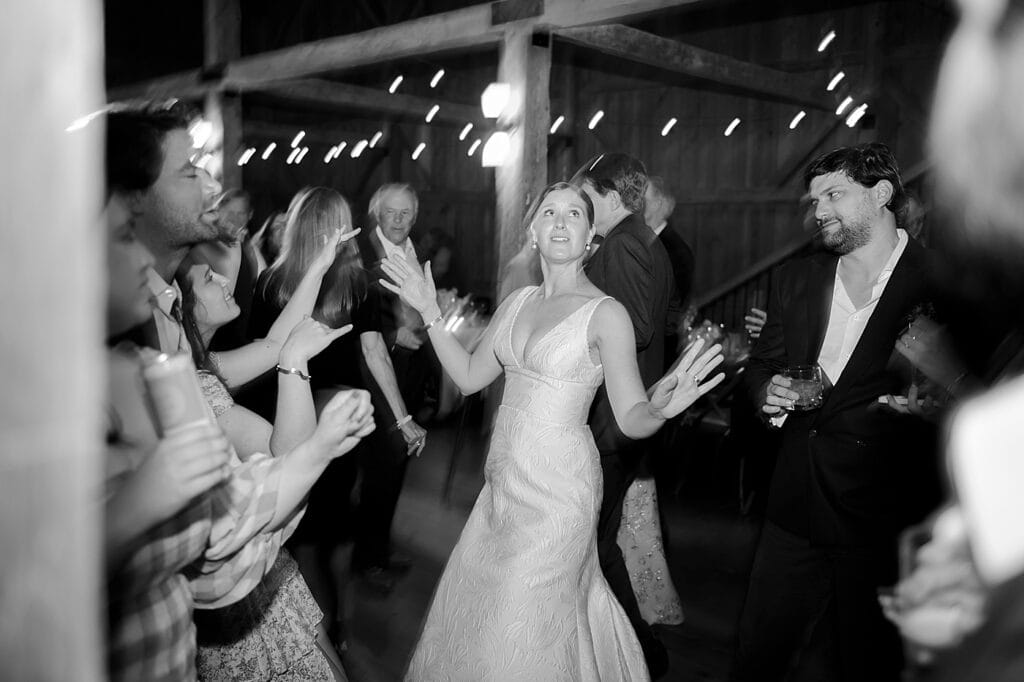 brea mcdonald photography, maine wedding photographer, maine barn wedding, barn at flanagan farm wedding