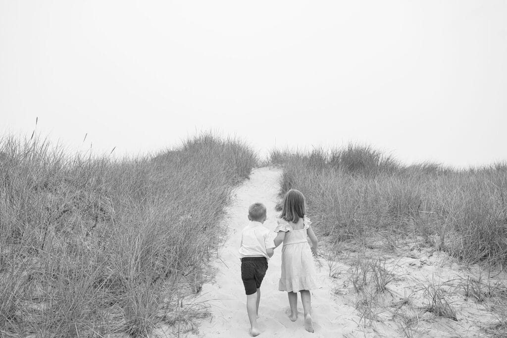 black and white kids portraits at Drakes Island Beach in Wells, maine